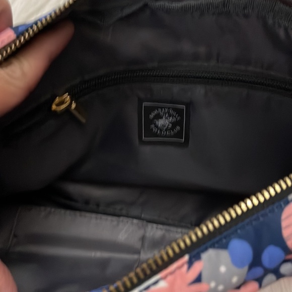 New without tag Beverly Hills Cross Body bag - Picture 4 of 4